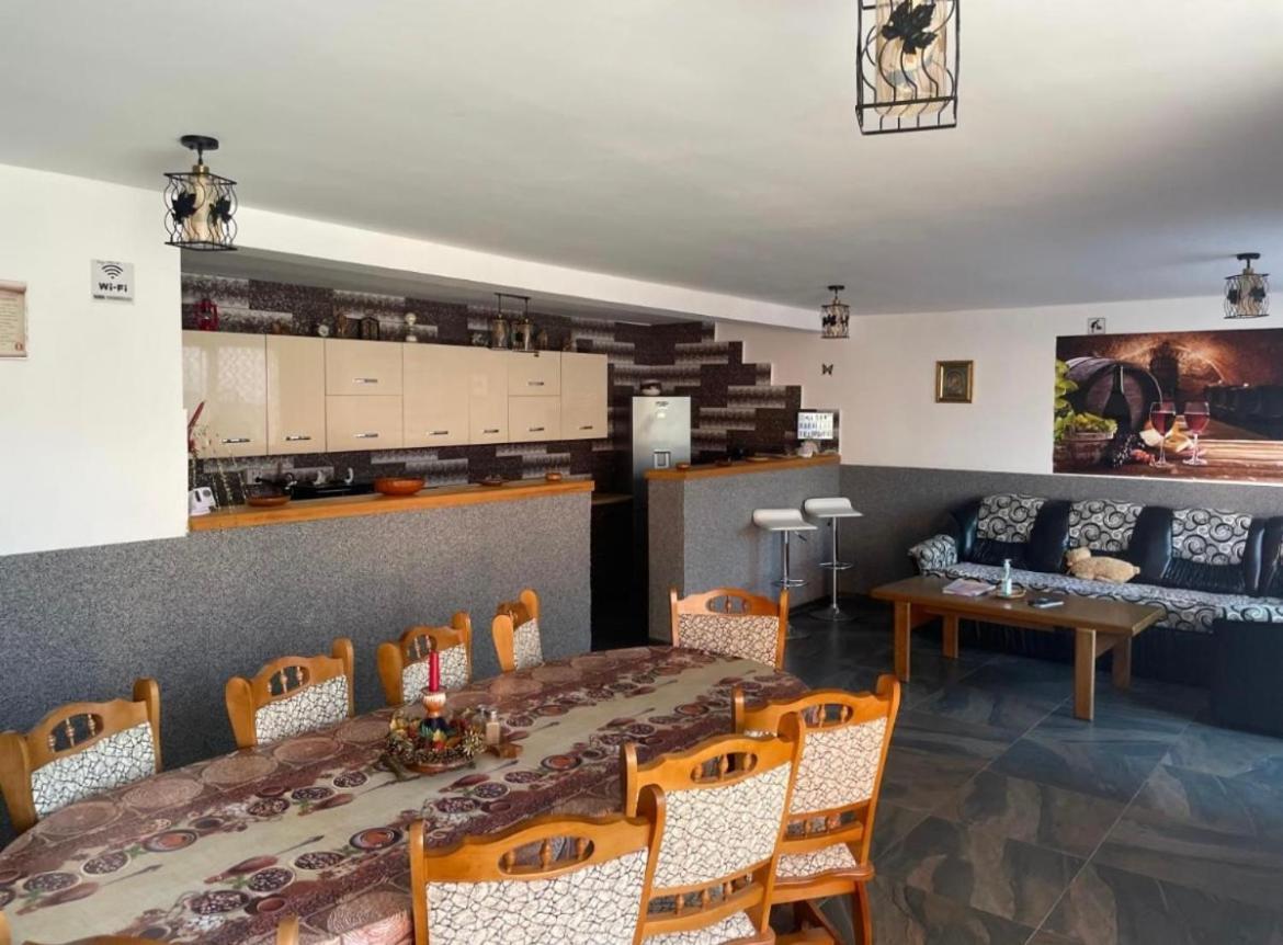 Apartamento Casa Raraului Câmpulung Moldovenesc Exterior foto