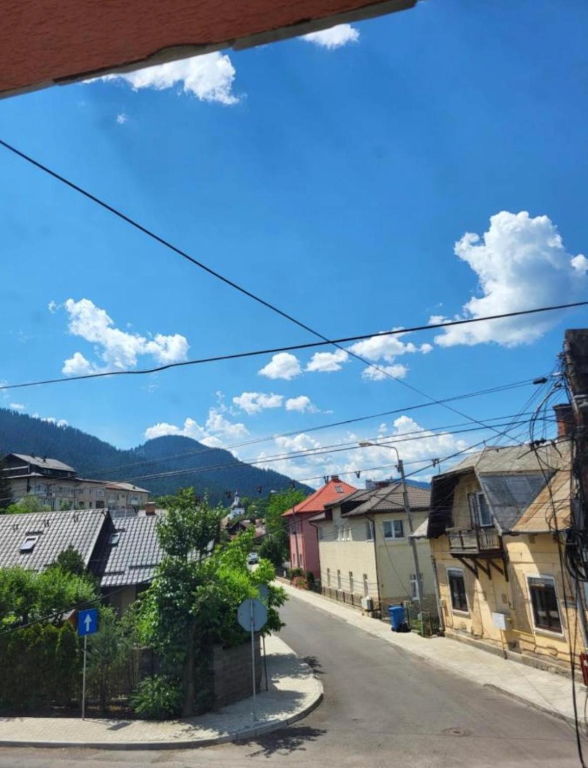 Apartamento Casa Raraului Câmpulung Moldovenesc Exterior foto